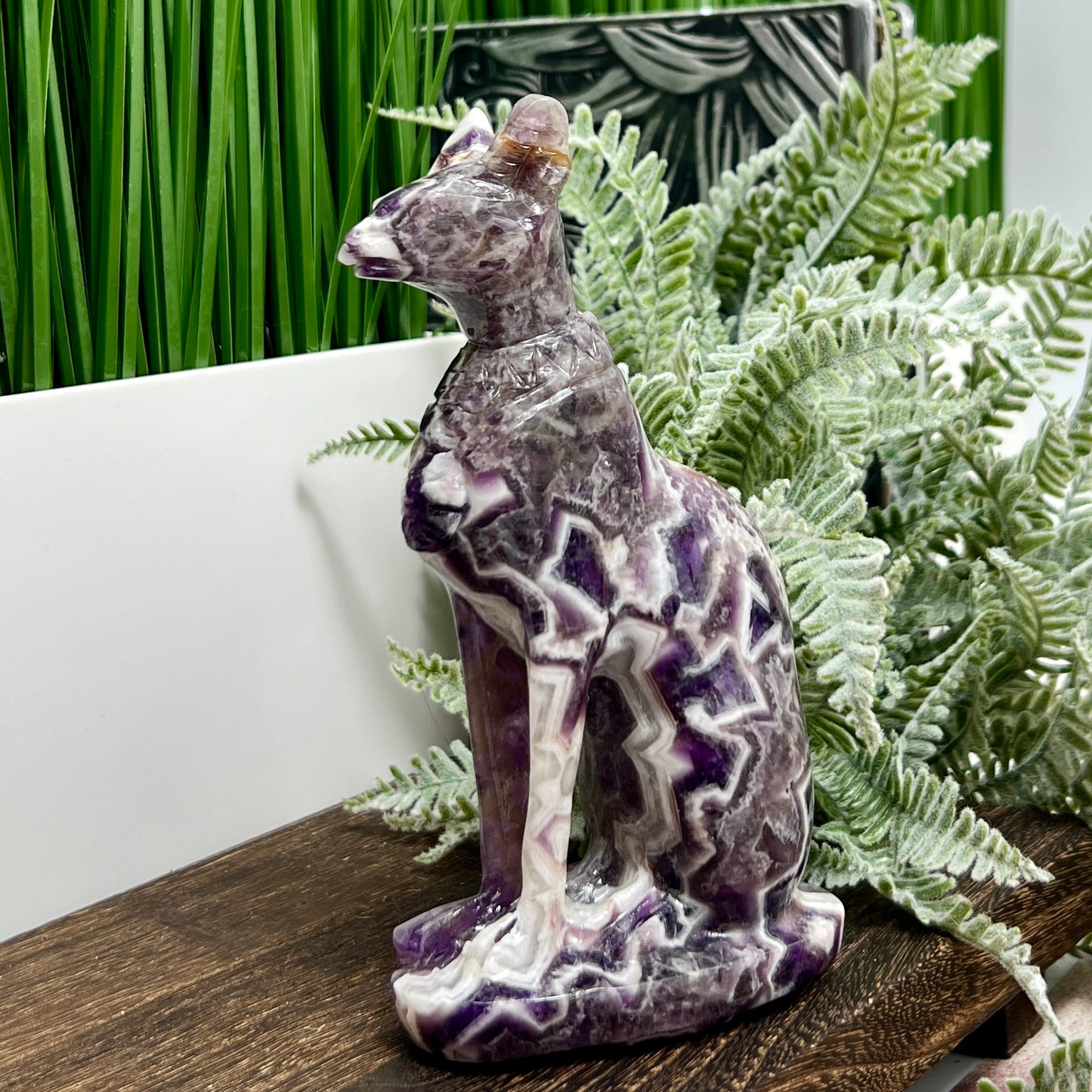 Chevron Dream Amethyst Egyptian Cat Healing Crystal Ancient Animal Carving 480g