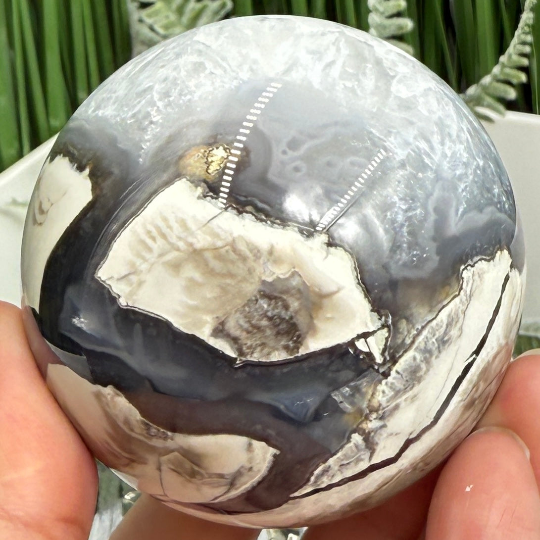 Volcanic Agate Quartz Sphere UV Reactive Crystal Ball 327g 63mm