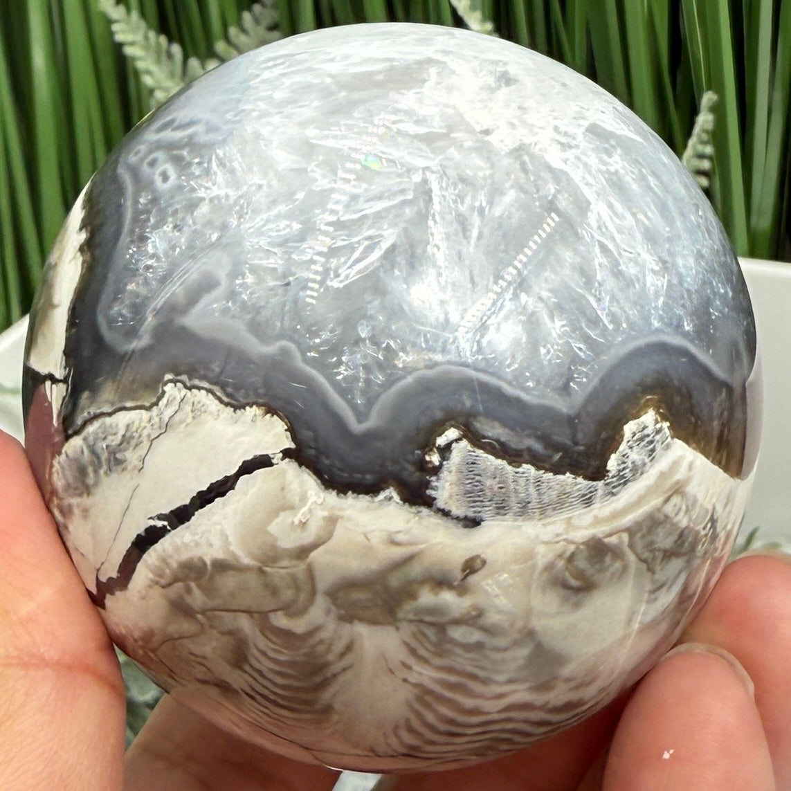 Volcanic Agate Quartz Sphere UV Reactive Crystal Ball 327g 63mm