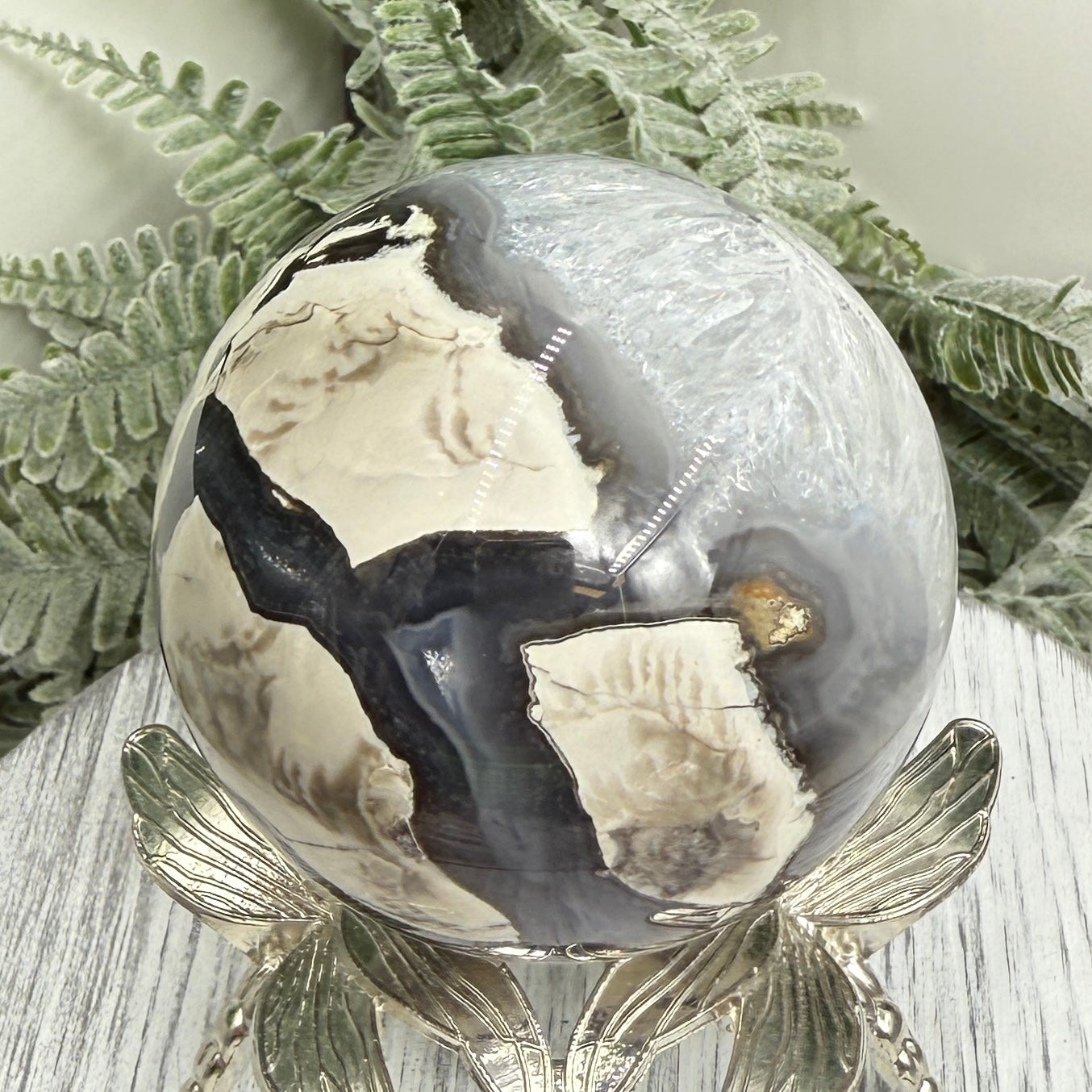Volcanic Agate Quartz Sphere UV Reactive Crystal Ball 327g 63mm