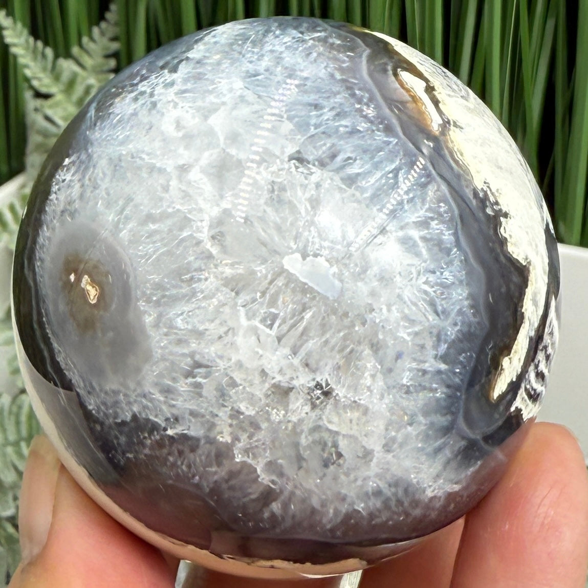 Volcanic Agate Quartz Sphere UV Reactive Crystal Ball 320g 63mm