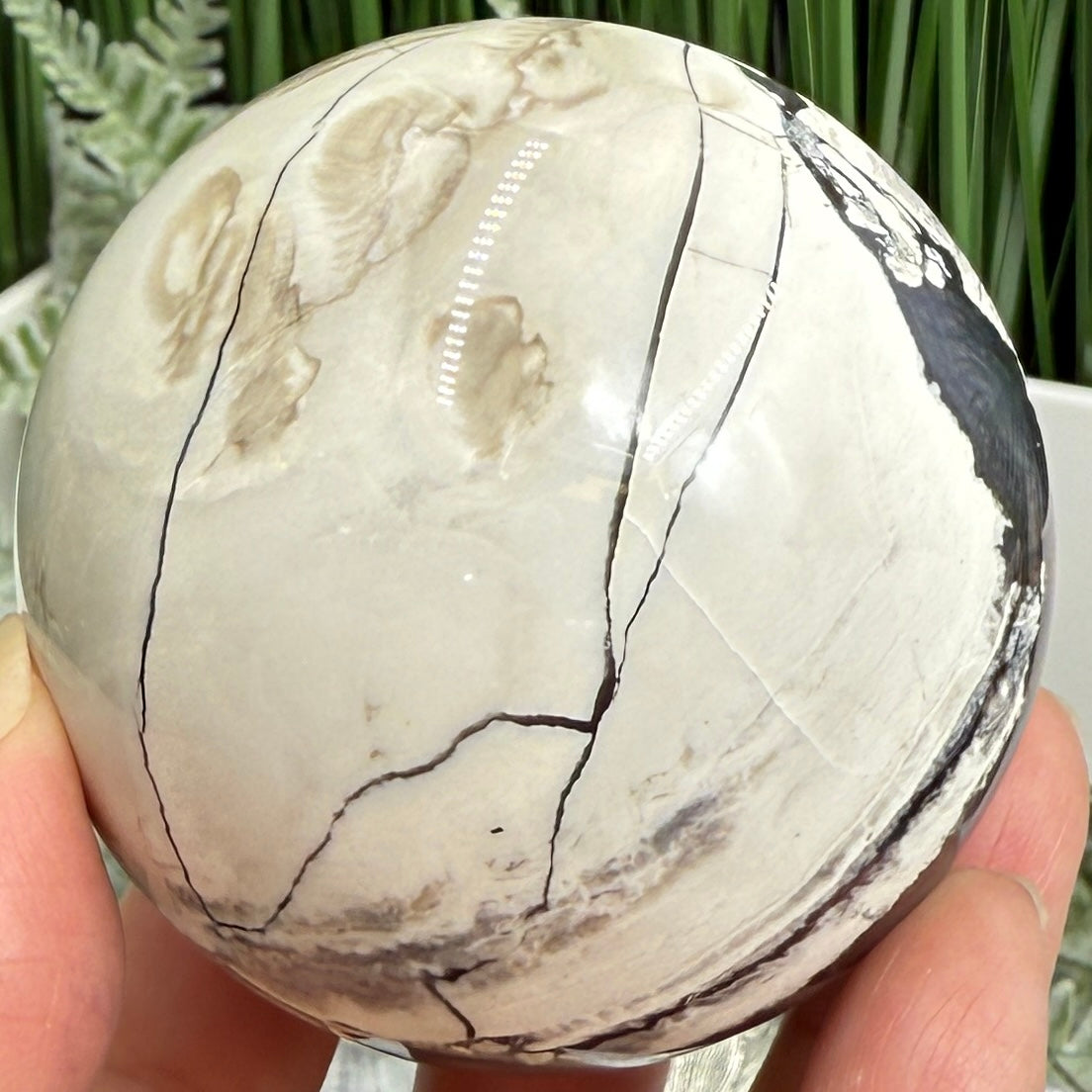 Volcanic Agate Quartz Sphere UV Reactive Crystal Ball 320g 63mm