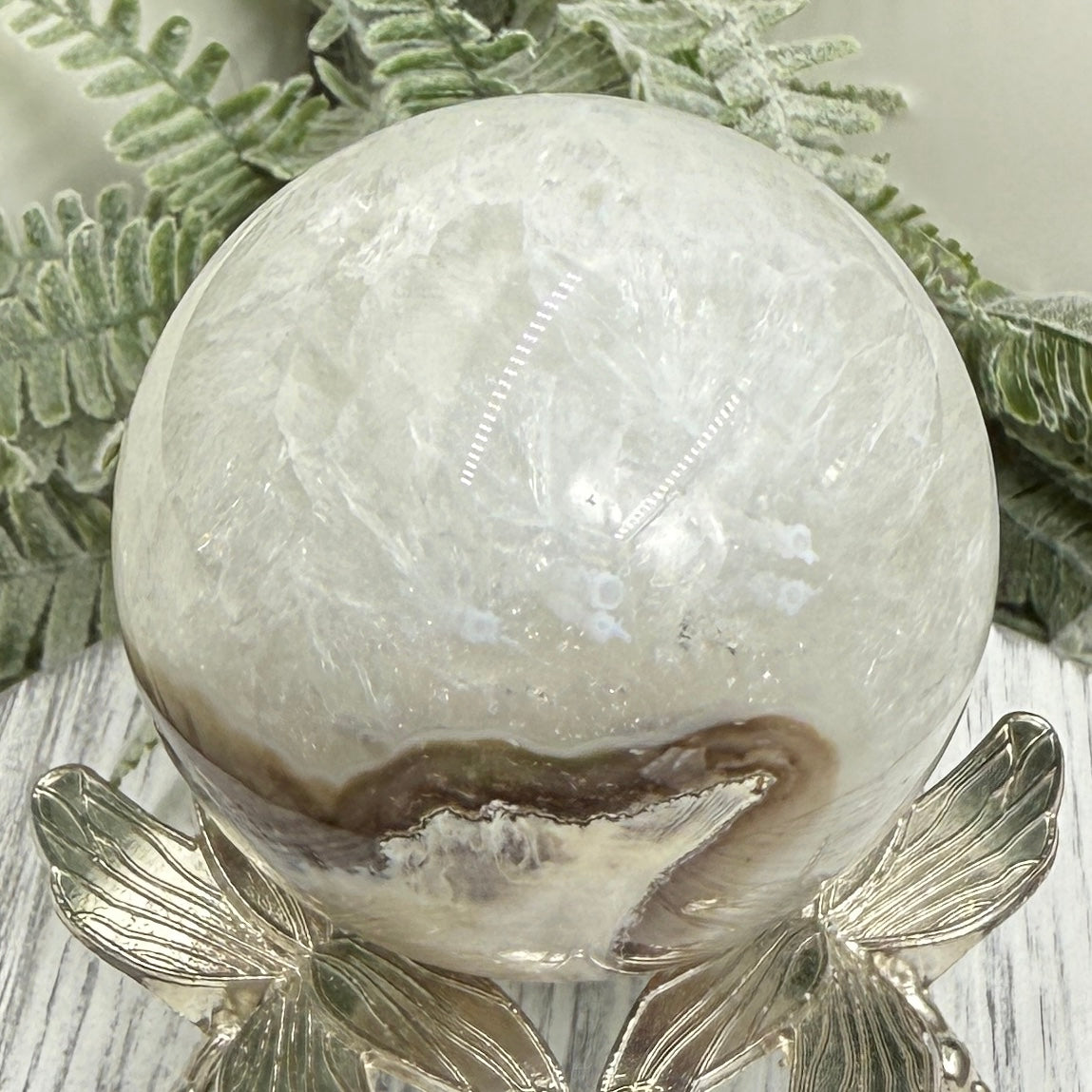 Volcanic Agate Quartz Sphere UV Reactive Crystal Ball 288g 59mm