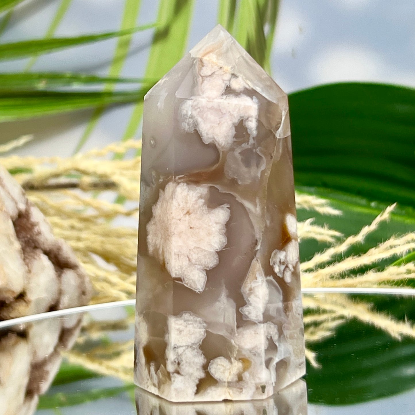 Flower Agate Tower Healing Crystal Generator 136g 77mm