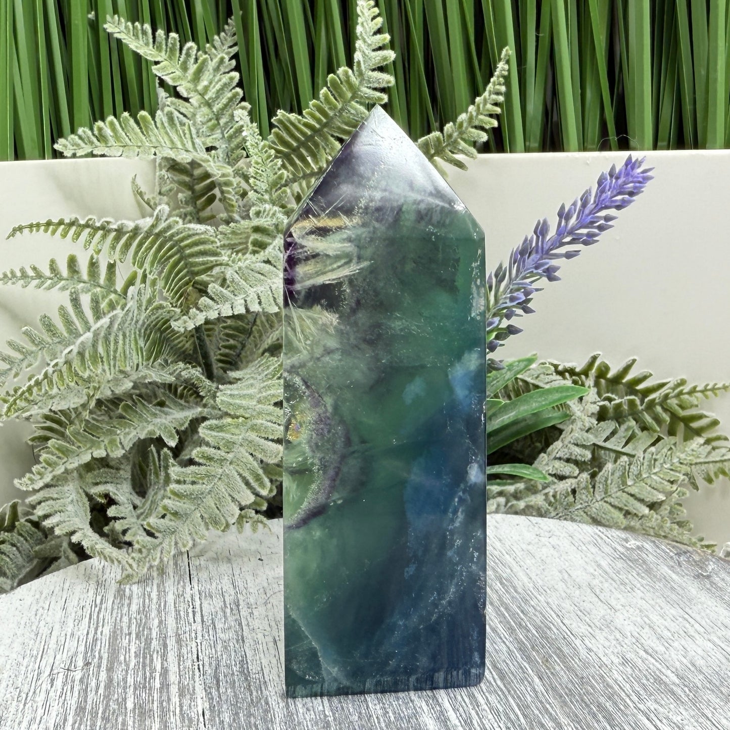 Snowflake Feather Fluorite Tower Healing Crystal Generator 249g 104mm