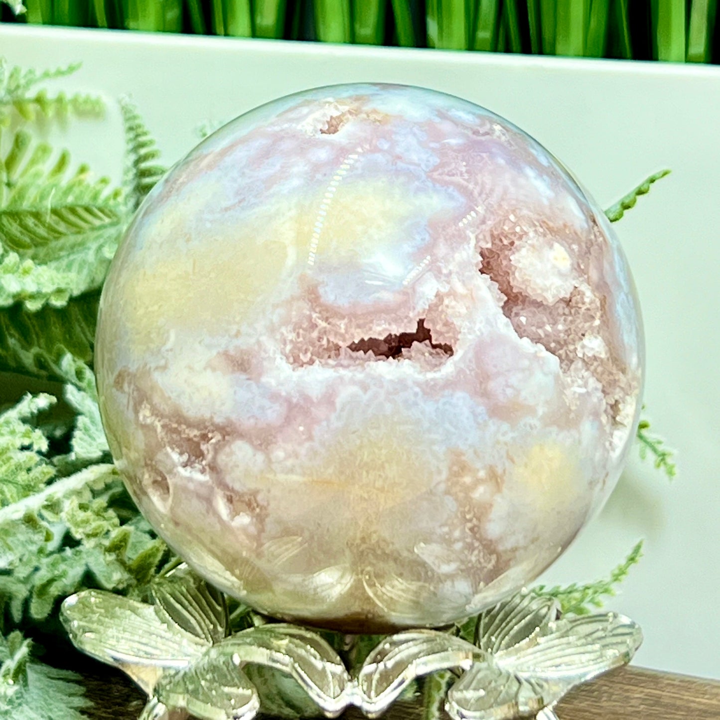Pink Amethyst Flower Agate Dendritic Quartz Sphere Crystal Ball 488g 71mm