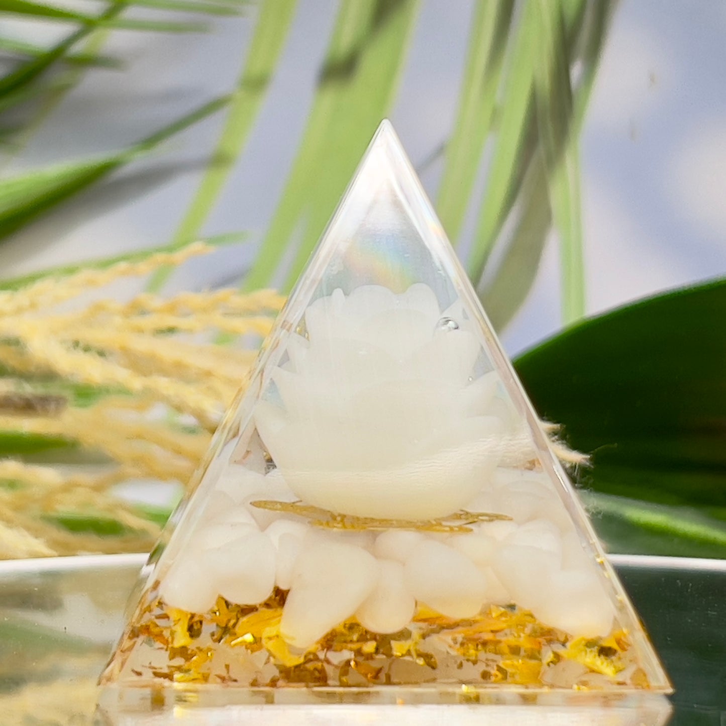 Selenite Lotus Flower Crystal Orgonite Pyramid Chakra Energy Gemstones