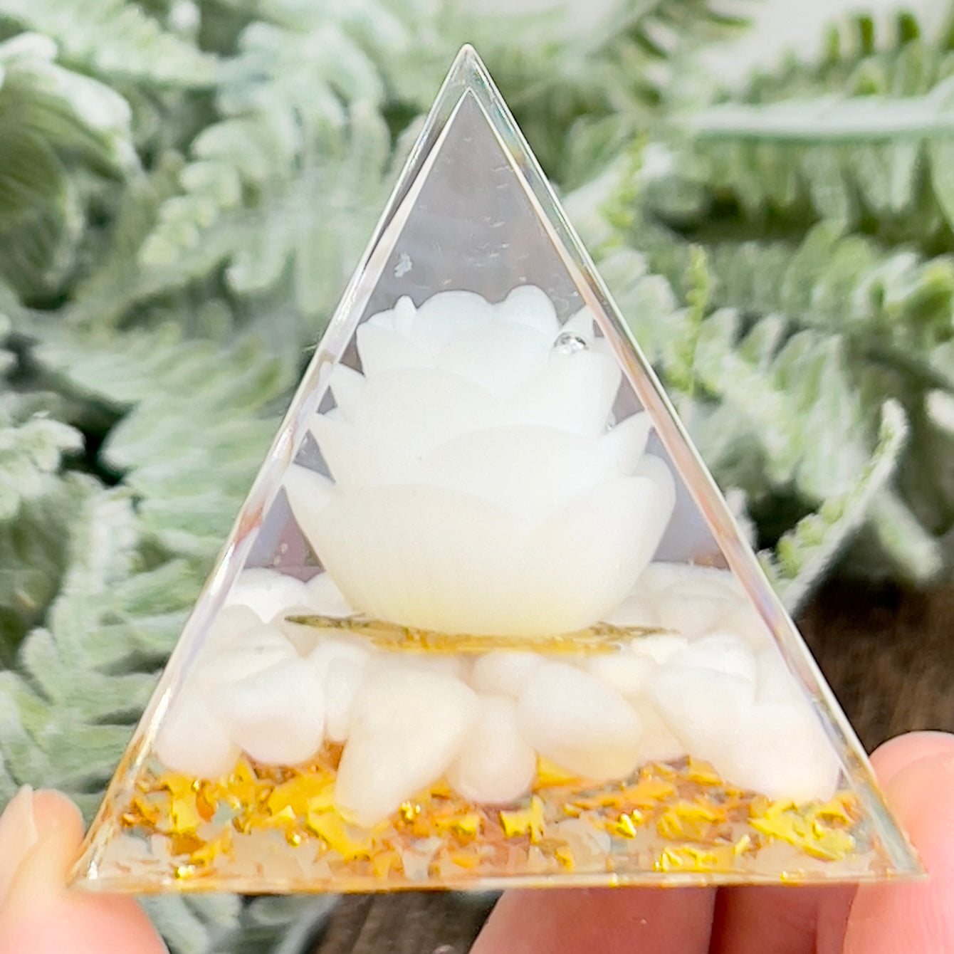 Selenite Lotus Flower Crystal Orgonite Pyramid Chakra Energy Gemstones