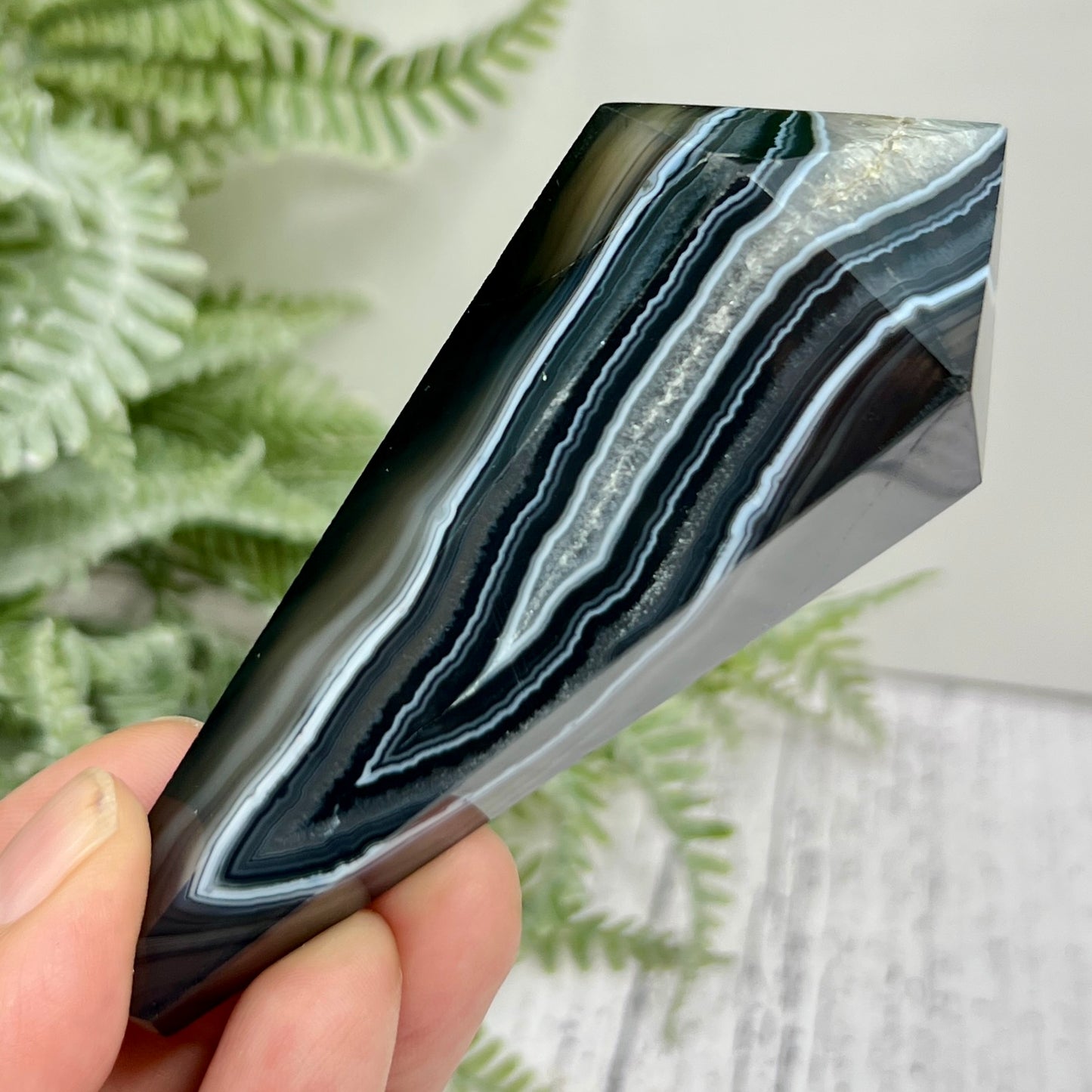 Black Agate Quartz Wand with Stand Healing Crystal Carving 137g 102mm