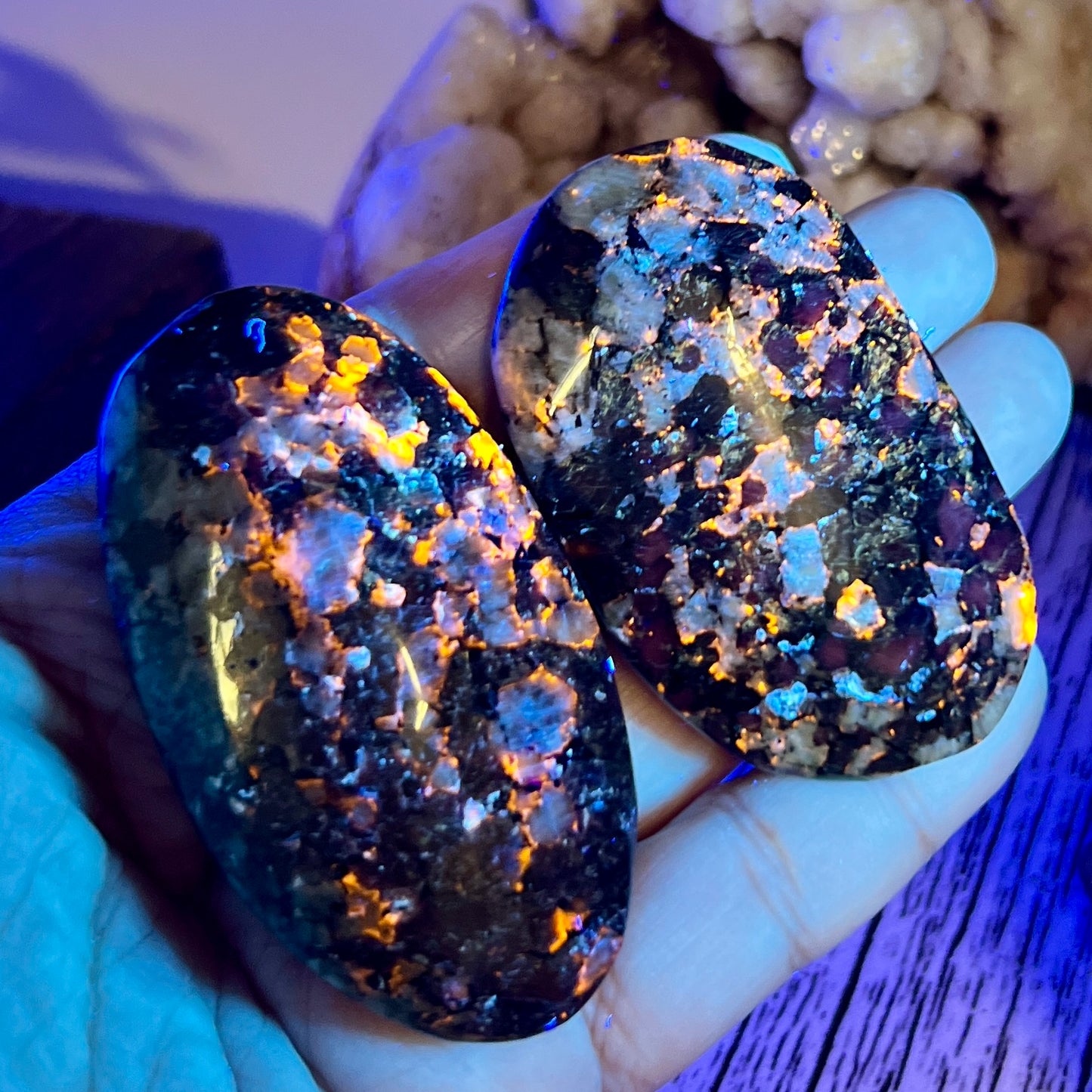Eudialyte Garnet Feldspar Niter Rare UV Reactive Palm Stones Meditation Crystals