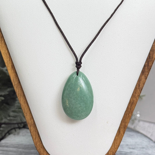Green Aventurine Cord Necklace Wearable Crystals