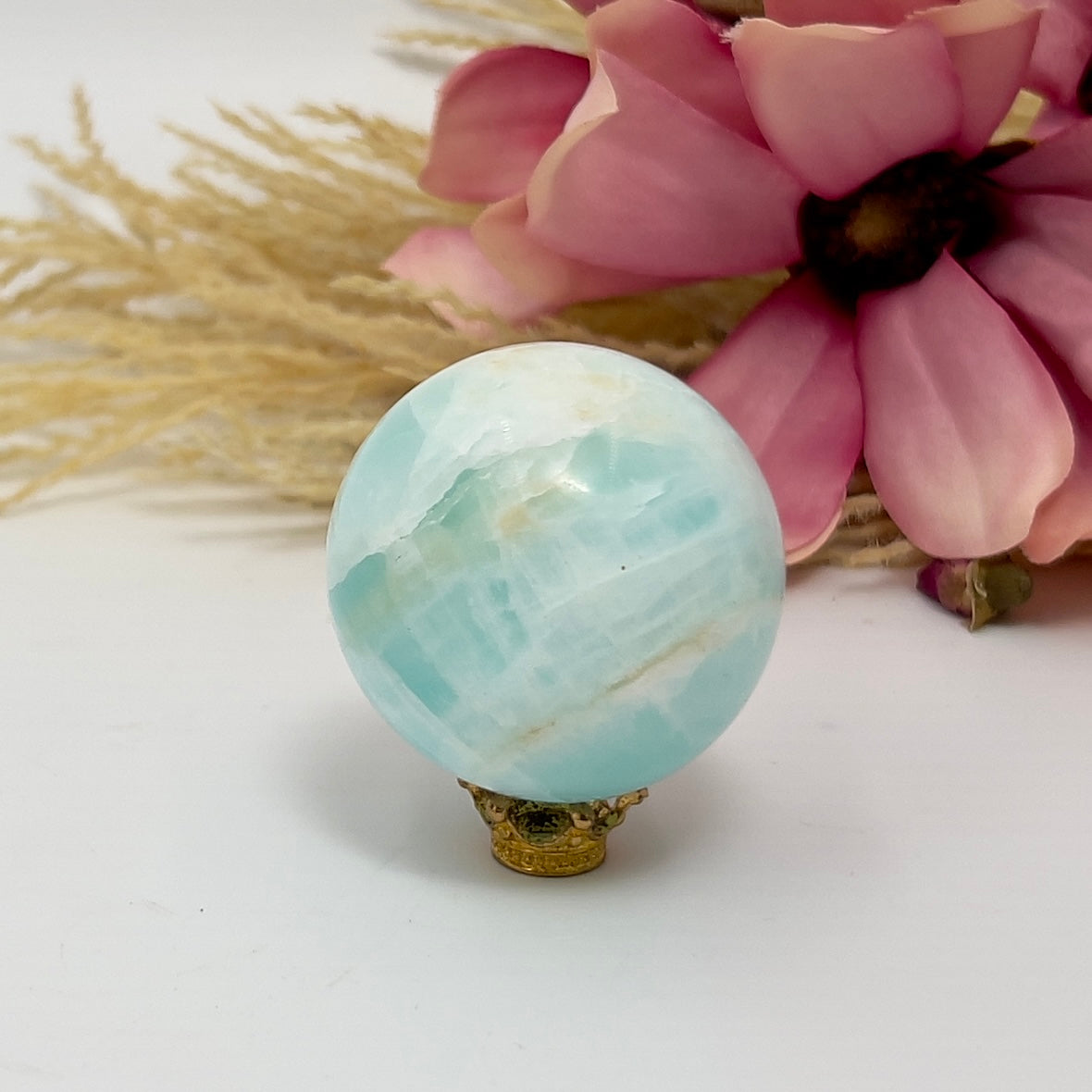 Caribbean Calcite Spheres Crystal Ball 138g 45mm