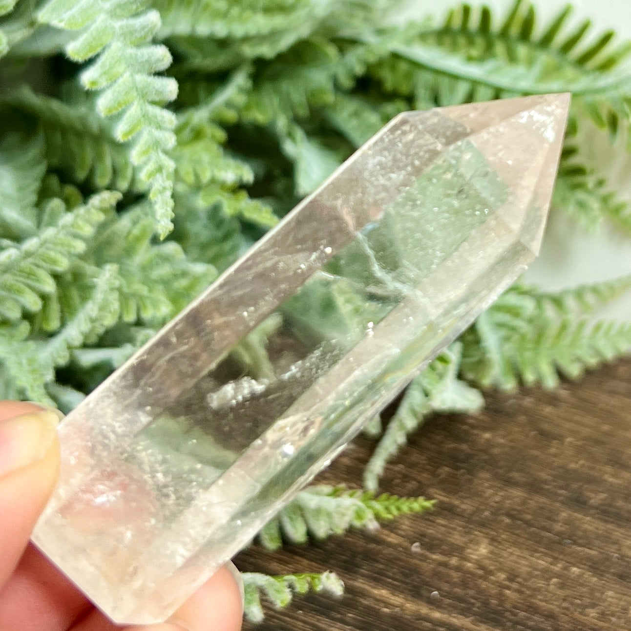 Clear Quartz Tower Top Quality Crystal Generator 60g 75mm