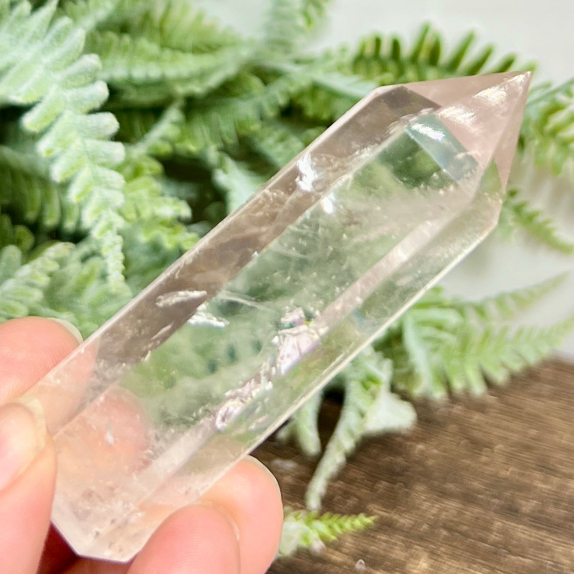 Clear Quartz Tower Top Quality Crystal Generator 60g 75mm