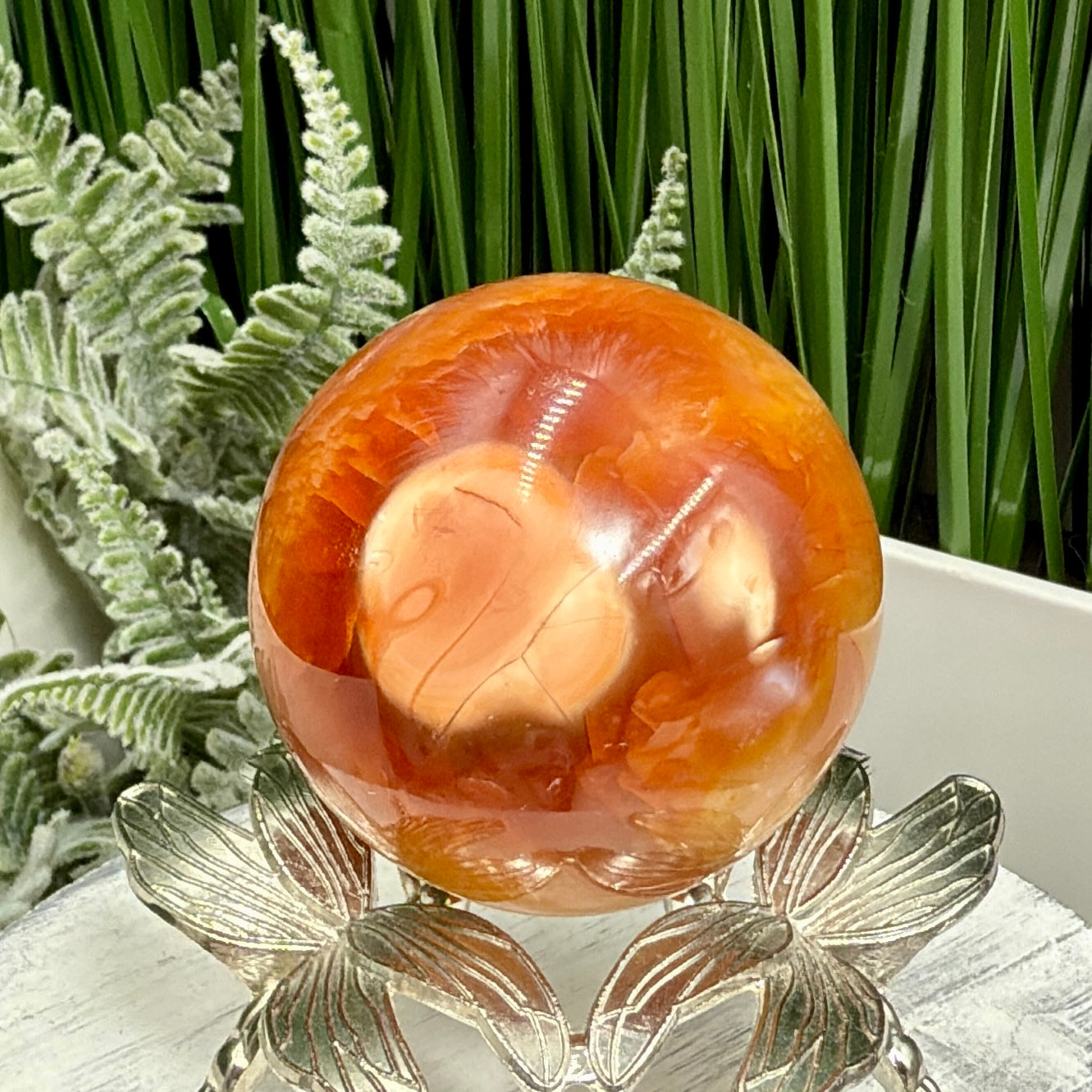 Carnelian in Orca Agate Quartz Sphere Healing Crystal Ball 190g 52mm