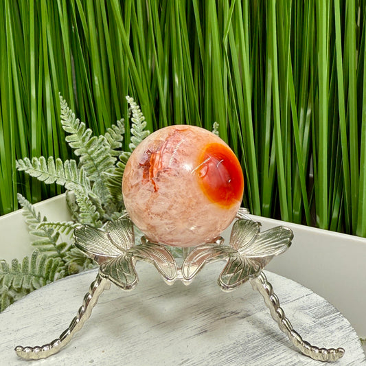 Carnelian in Orca Agate Quartz Sphere Healing Crystal Ball 96g 41mm