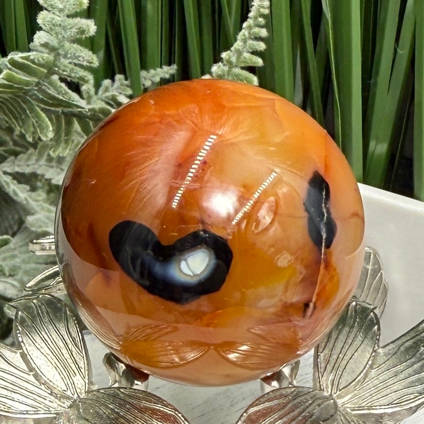 Carnelian in Orca Agate Sphere Healing Crystal Ball 107g 43mm
