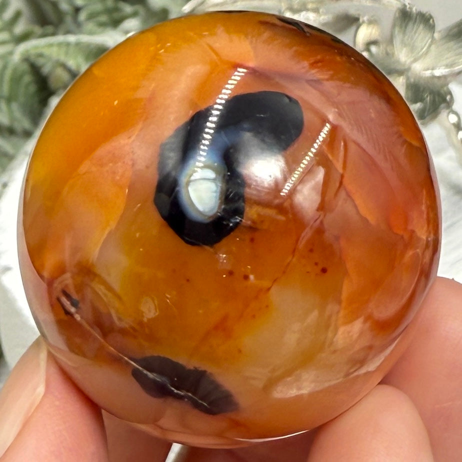 Carnelian in Orca Agate Sphere Healing Crystal Ball 107g 43mm