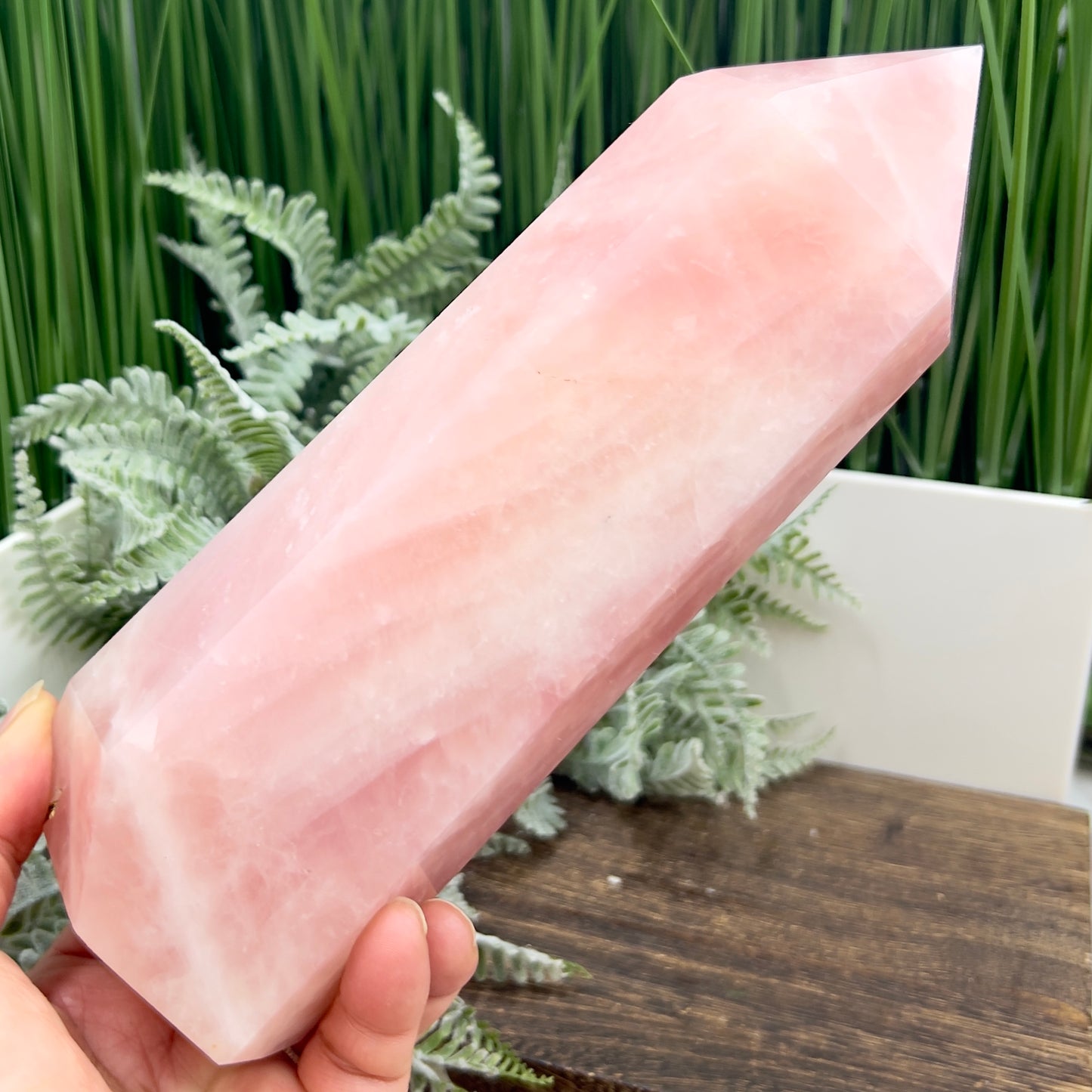 Rose Quartz Tower Healing Crystal Generator 1610g