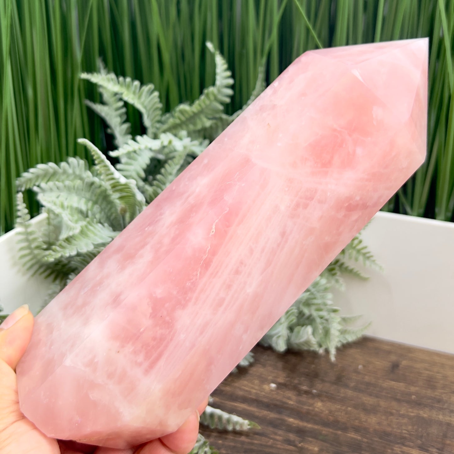 Rose Quartz Tower Healing Crystal Generator 1610g