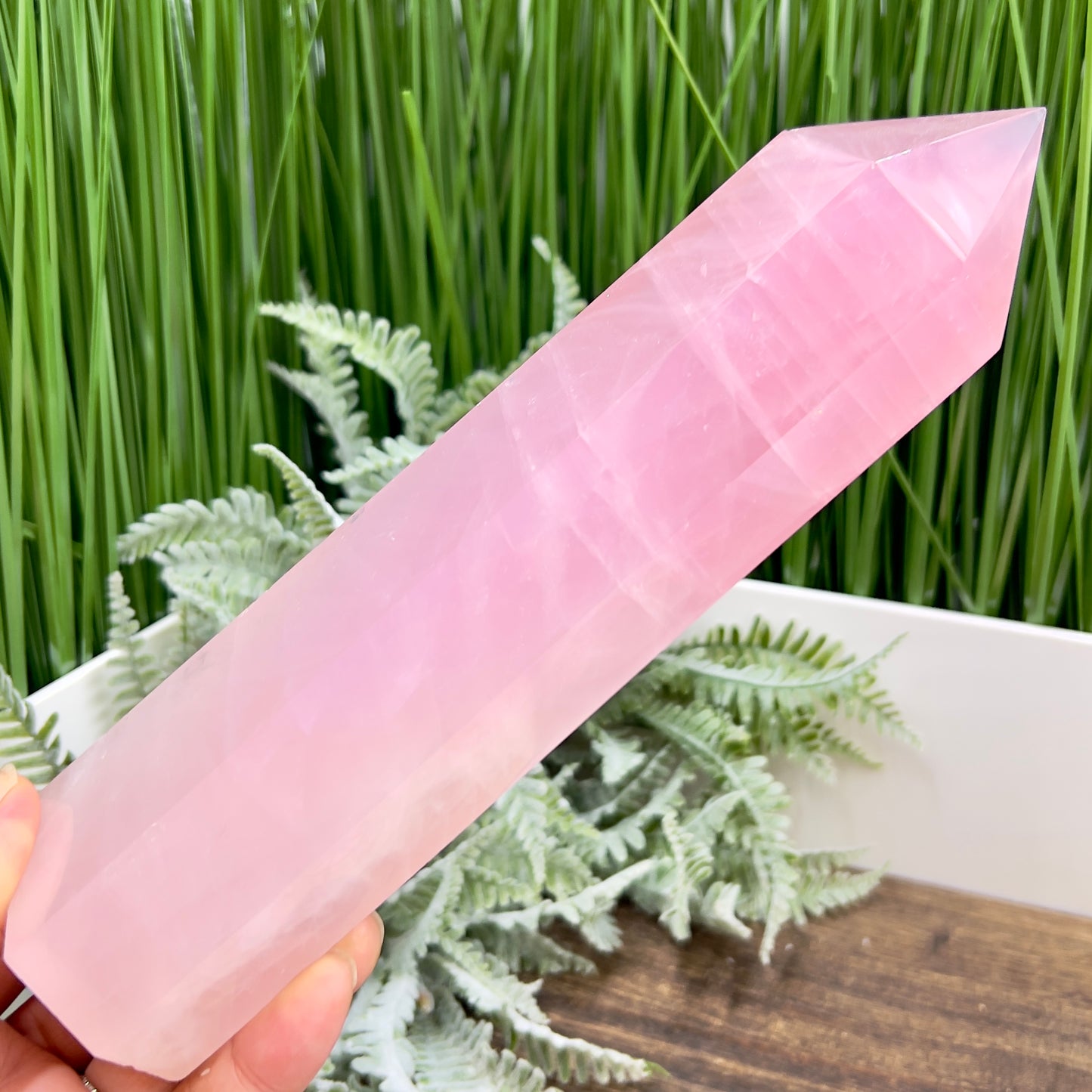 Rose Quartz Tower Translucent Healing Crystal Generator 870g