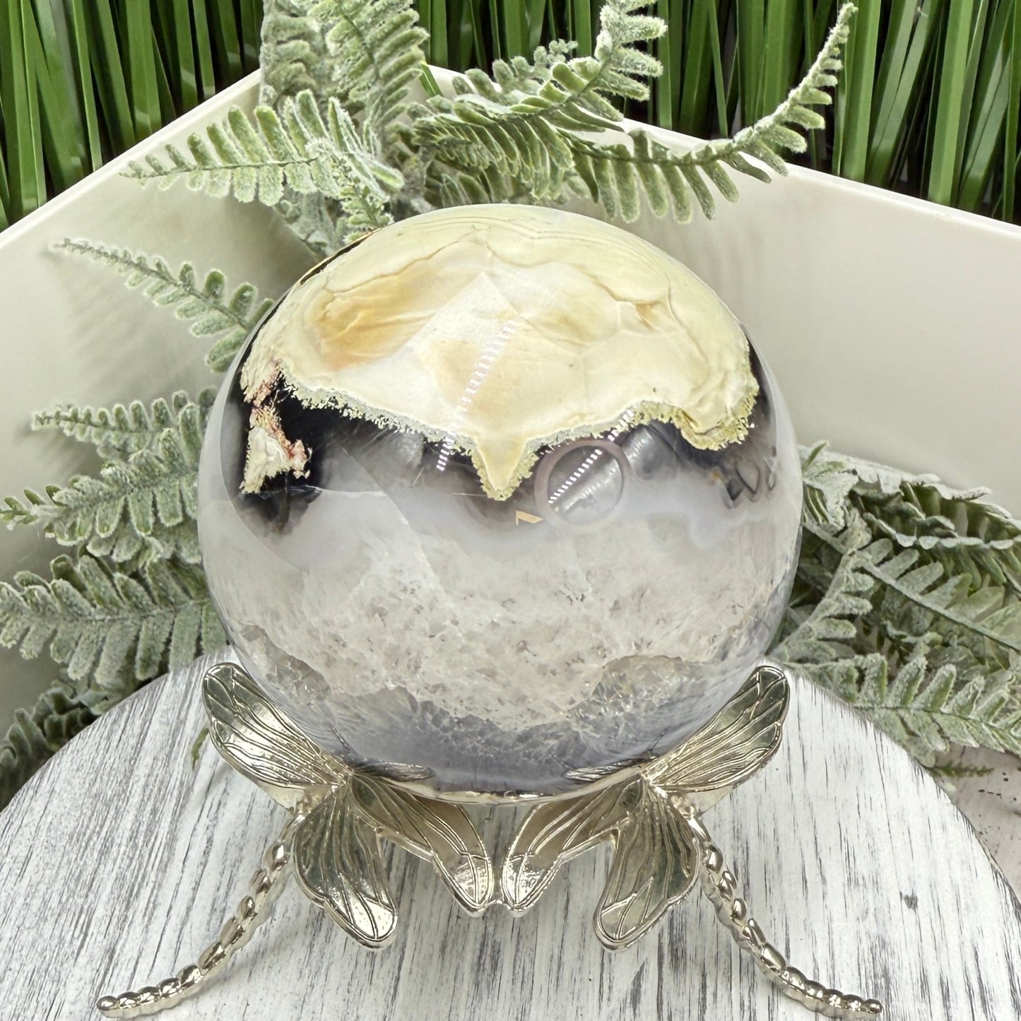 Volcanic Agate Quartz Sphere UV Reactive Crystal Ball 434g 70mm