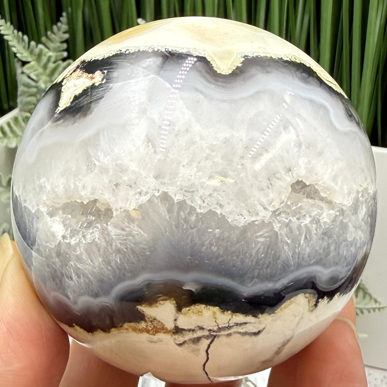 Volcanic Agate Quartz Sphere UV Reactive Crystal Ball 434g 70mm