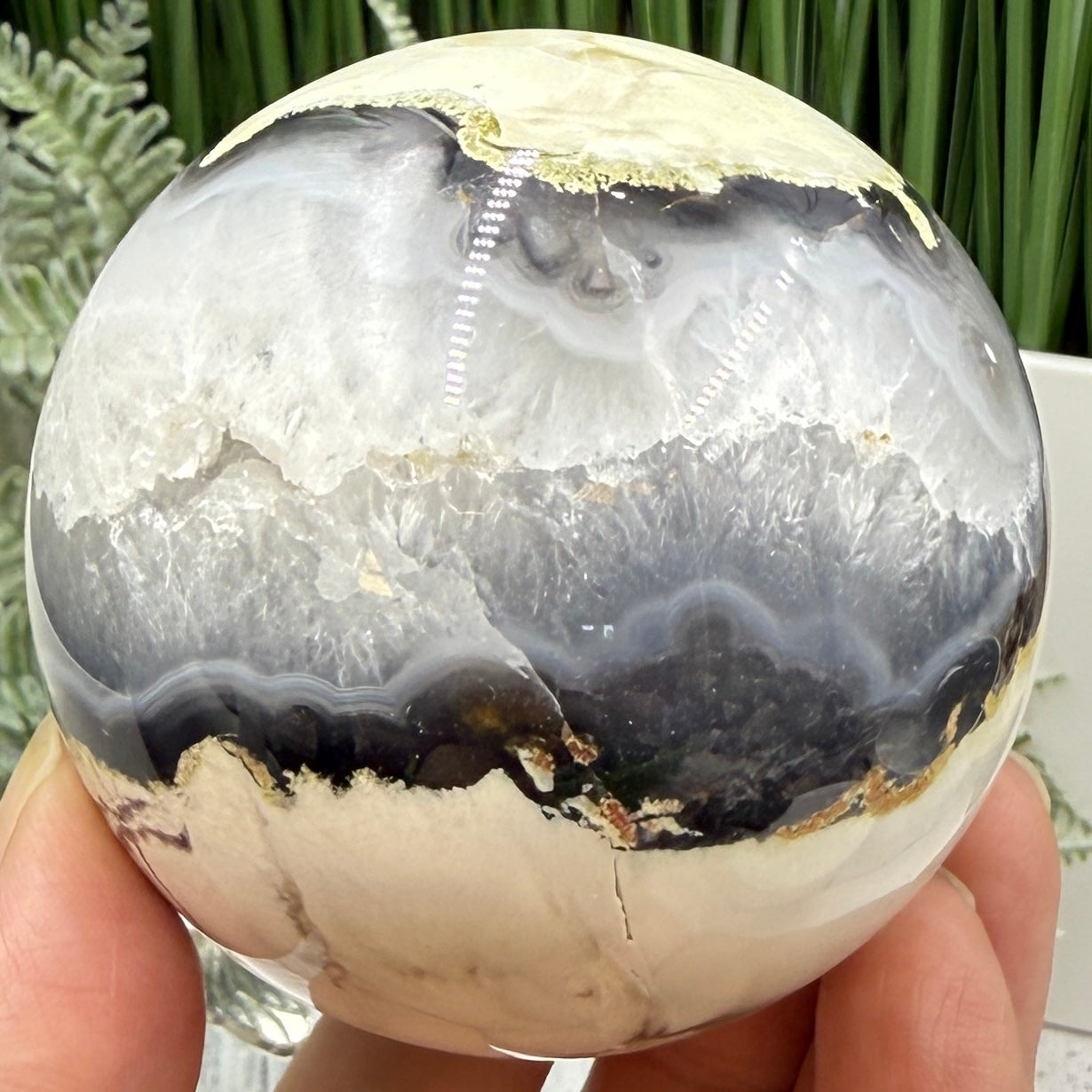 Volcanic Agate Quartz Sphere UV Reactive Crystal Ball 434g 70mm
