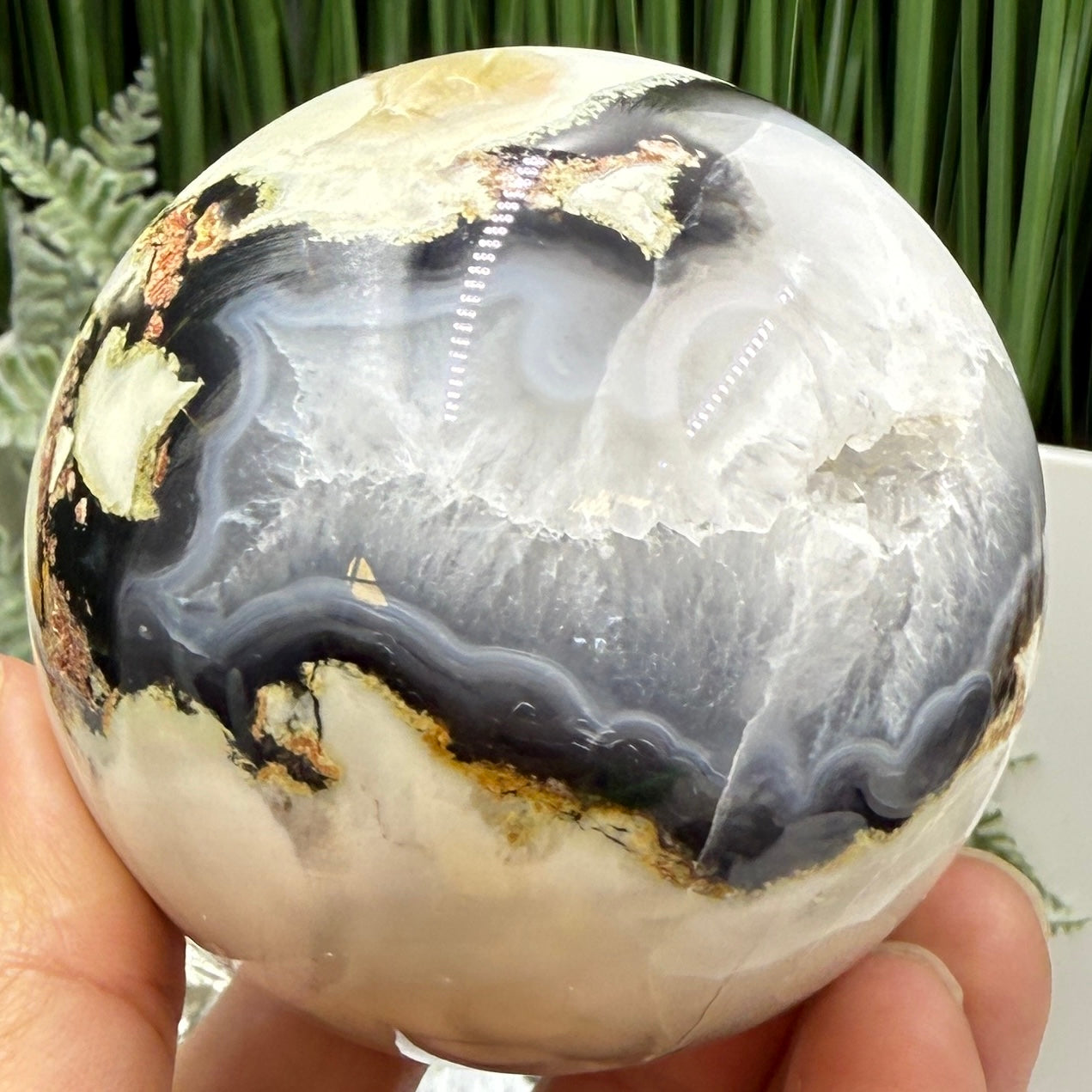 Volcanic Agate Quartz Sphere UV Reactive Crystal Ball 434g 70mm