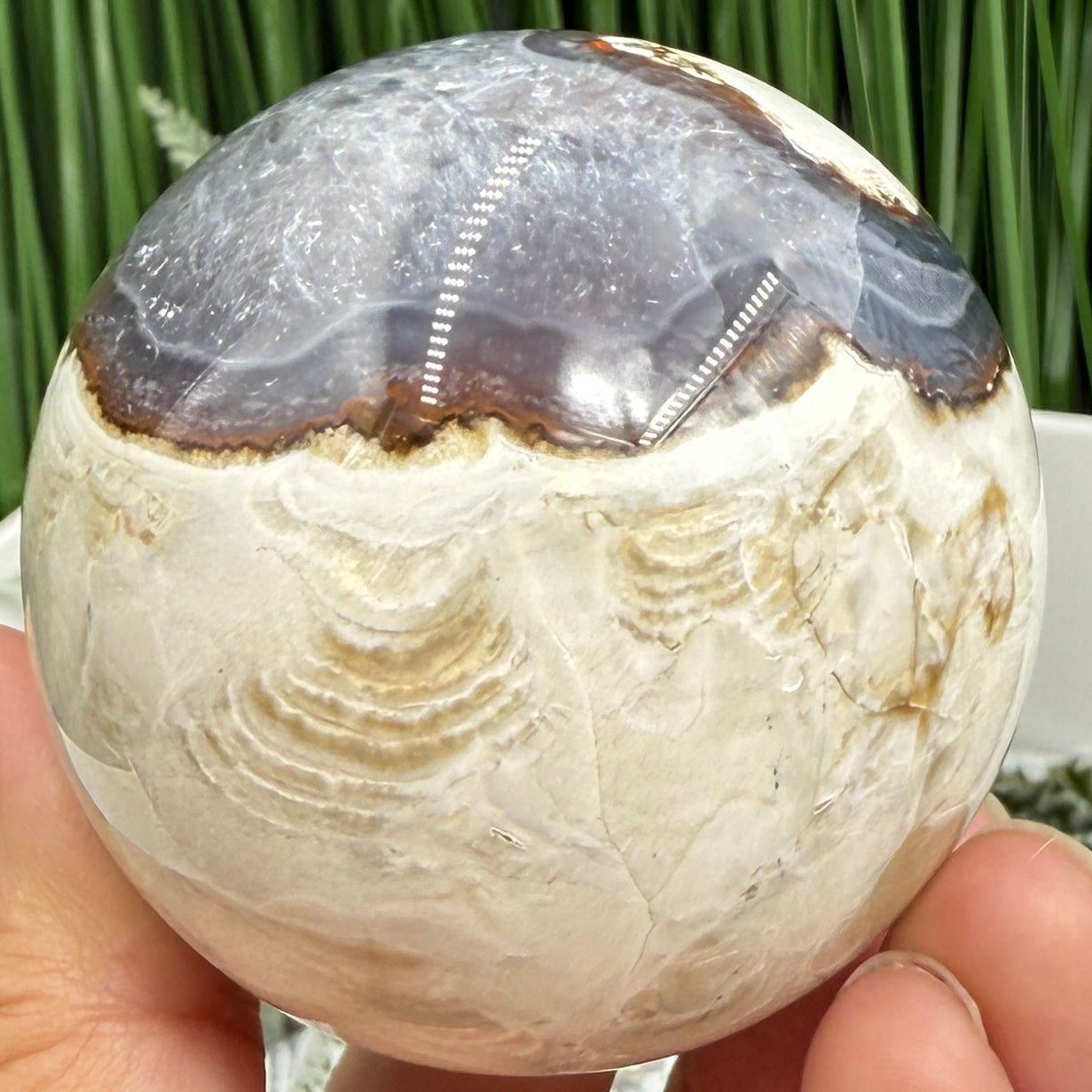 Volcanic Agate Quartz Sphere UV Reactive Crystal Ball 296g 61mm