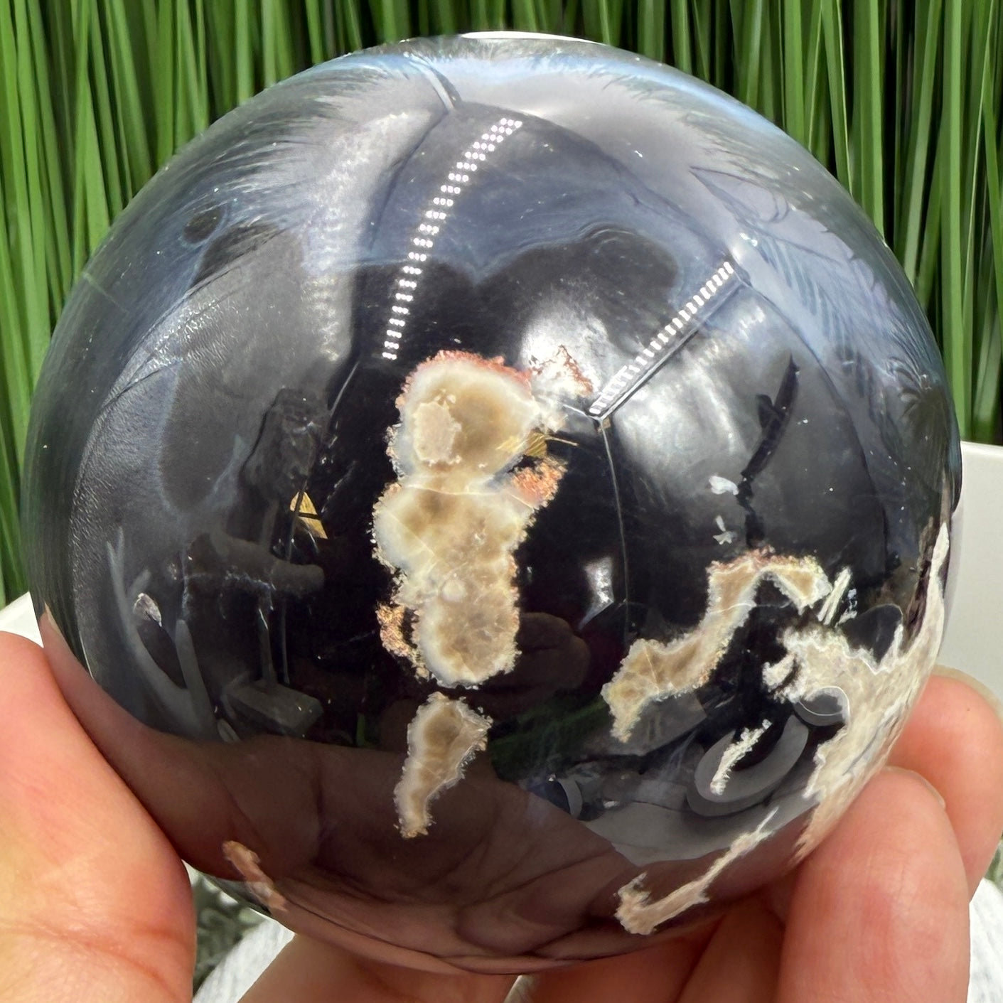 Volcanic Agate Quartz Sphere UV Reactive Crystal Ball 526g 73mm