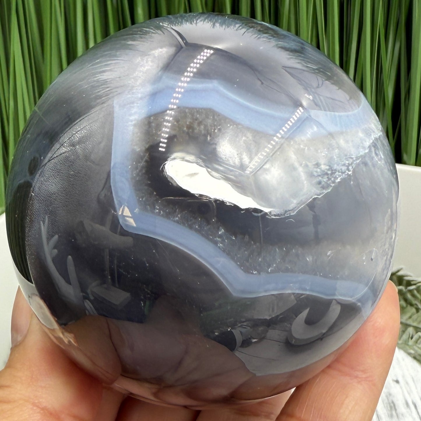 Volcanic Agate Quartz Sphere UV Reactive Crystal Ball 526g 73mm