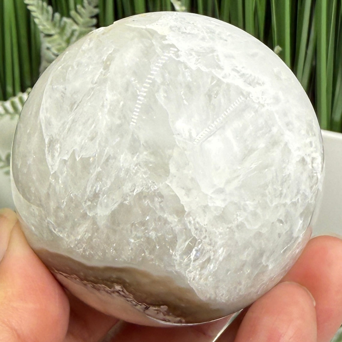 Volcanic Agate Quartz Sphere UV Reactive Crystal Ball 288g 59mm