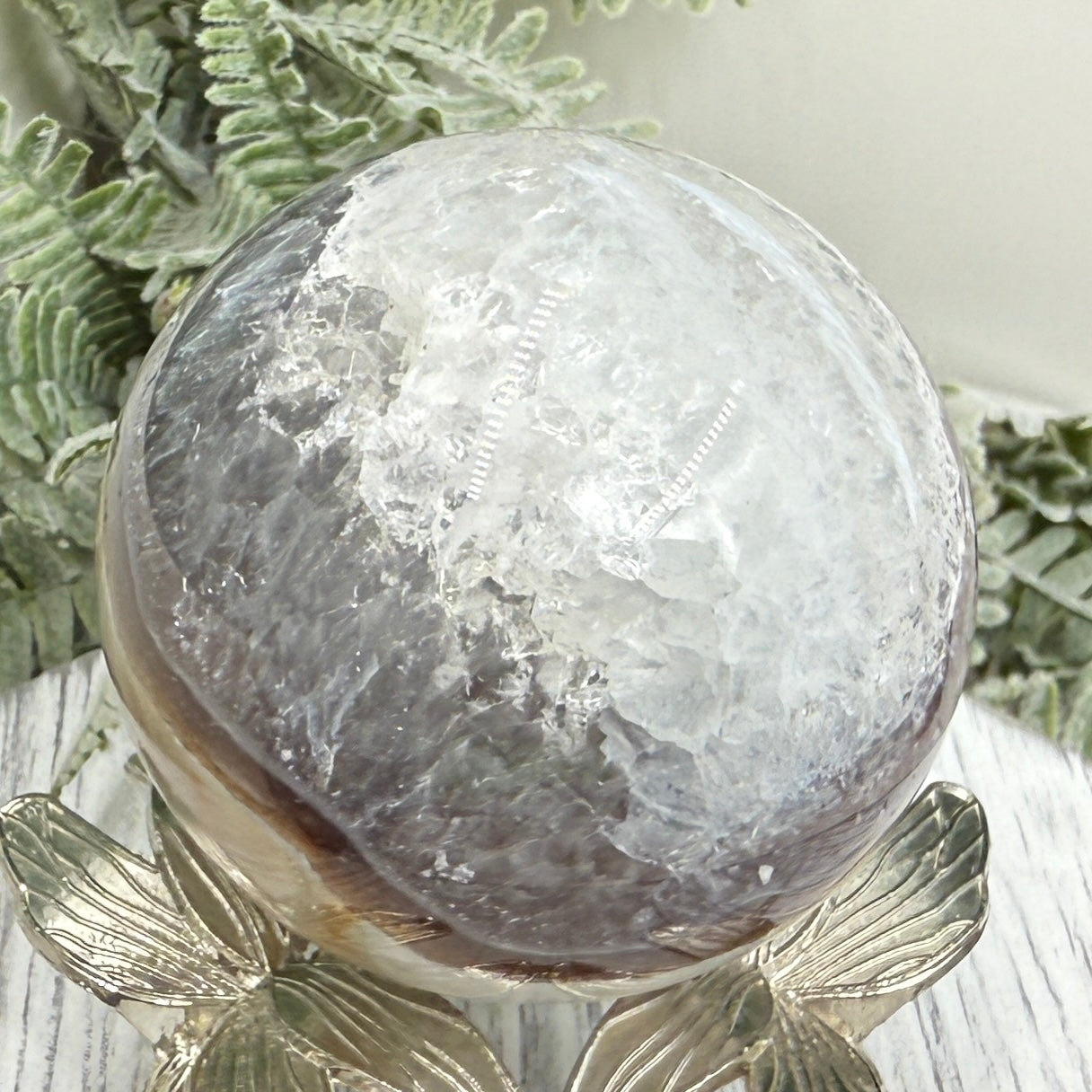 Volcanic Agate Quartz Sphere UV Reactive Crystal Ball 300g 61mm