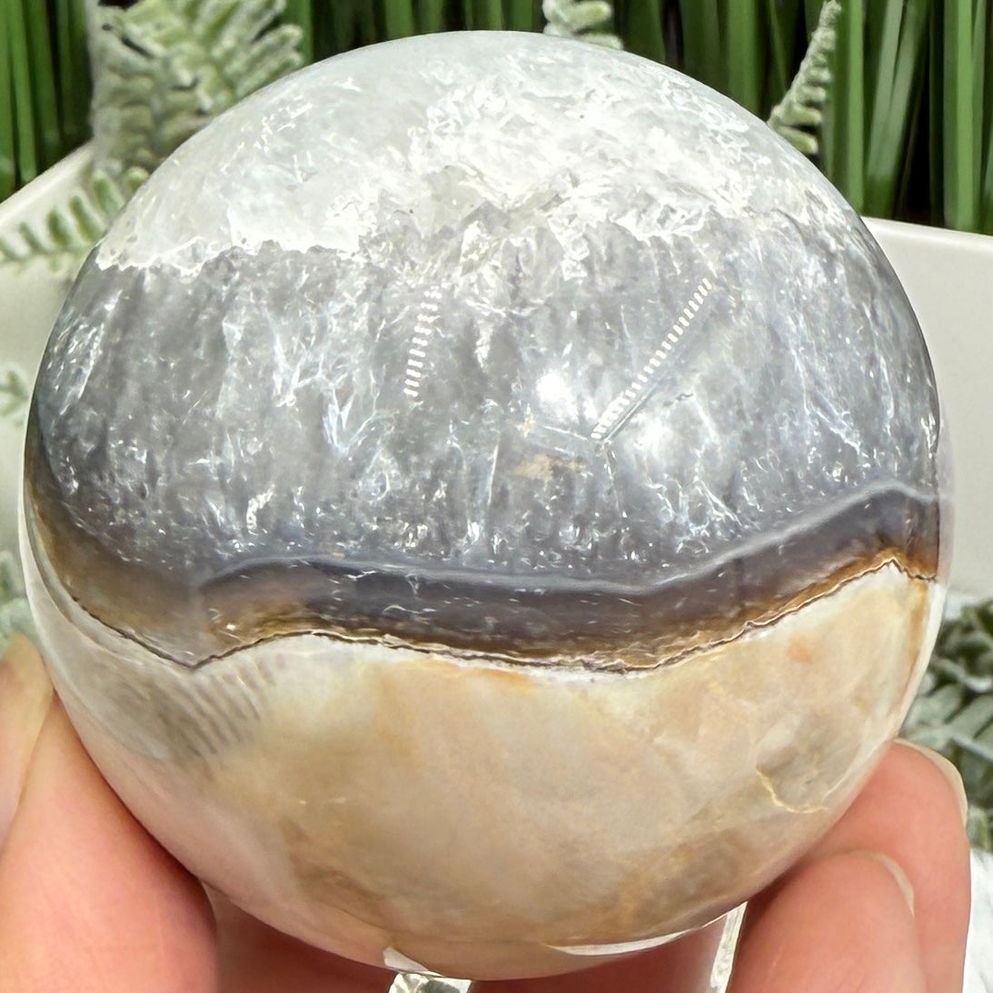 Volcanic Agate Quartz Sphere UV Reactive Crystal Ball 300g 61mm