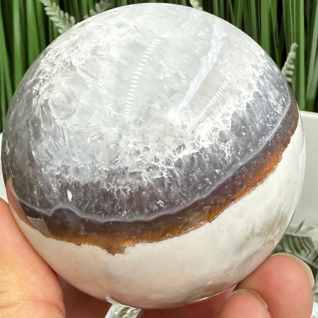 Volcanic Agate Quartz Sphere UV Reactive Crystal Ball 300g 61mm