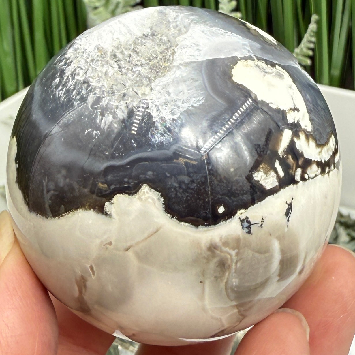 Volcanic Agate Quartz Sphere UV Reactive Crystal Ball 226g 56mm