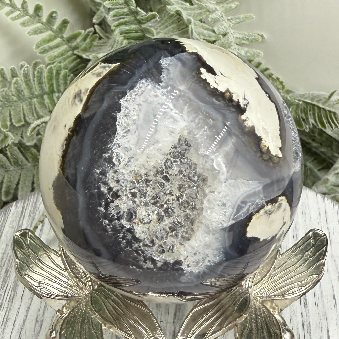 Volcanic Agate Quartz Sphere UV Reactive Crystal Ball 226g 56mm