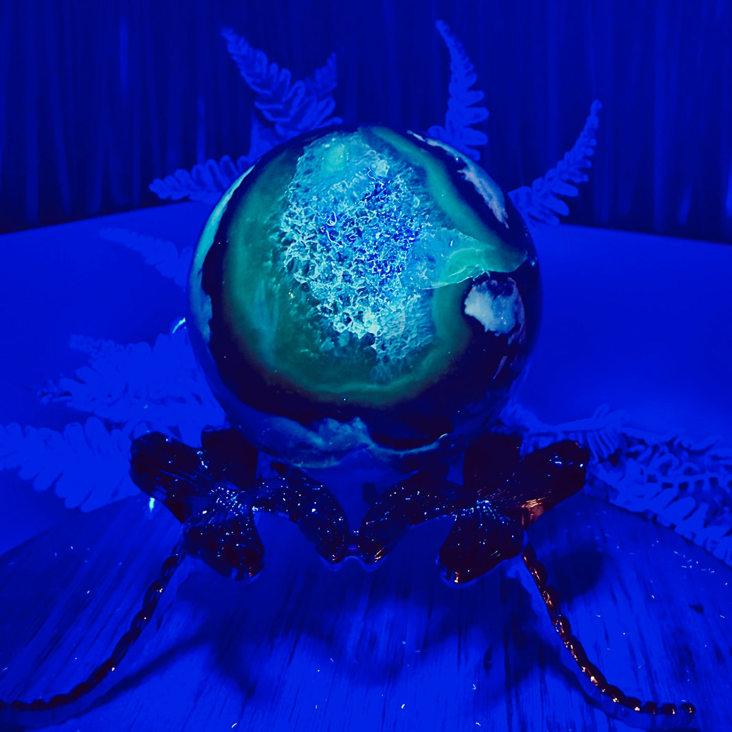 Volcanic Agate Quartz Sphere UV Reactive Crystal Ball 226g 56mm