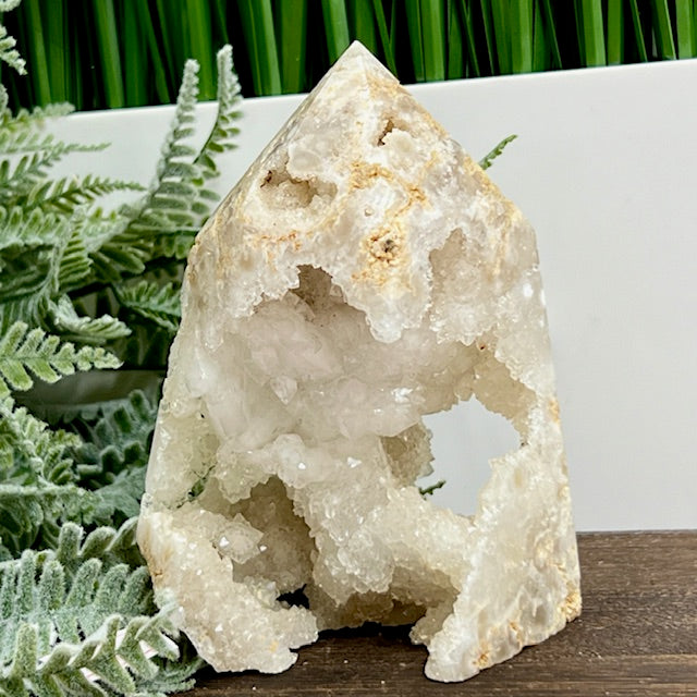 Agate Tower Geode Sparkly Healing Crystal Generator 341g