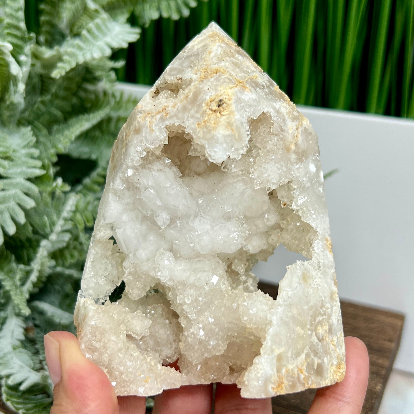 Agate Tower Geode Sparkly Healing Crystal Generator 341g