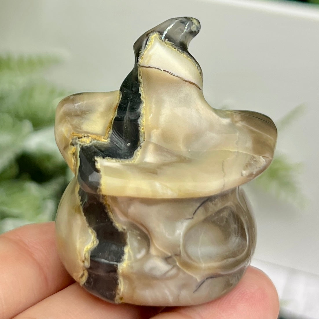 Volcanic Agate Halloween Pumpkin Witches Hat UV Reactive Crystal 64g