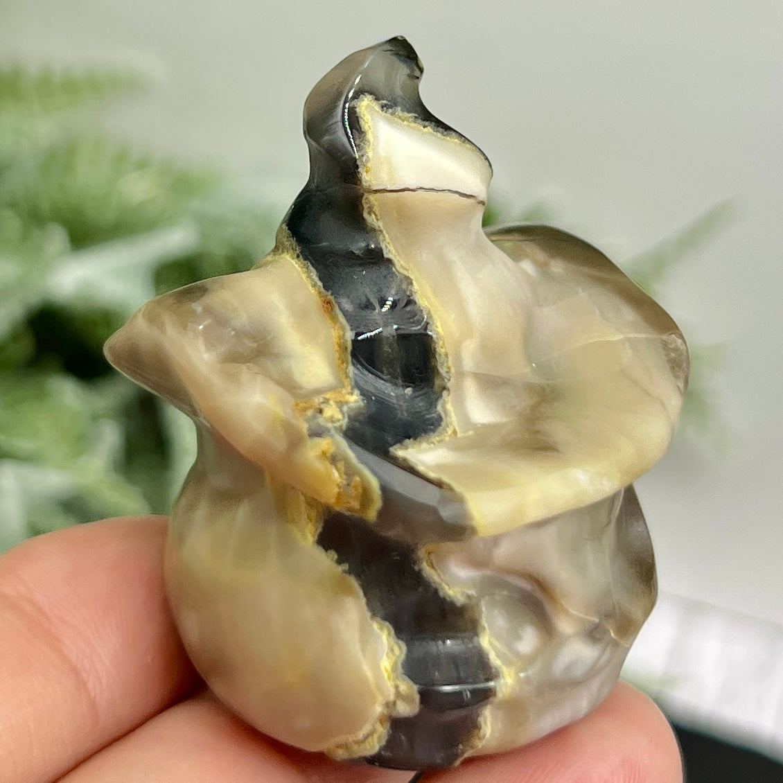 Volcanic Agate Halloween Pumpkin Witches Hat UV Reactive Crystal 64g