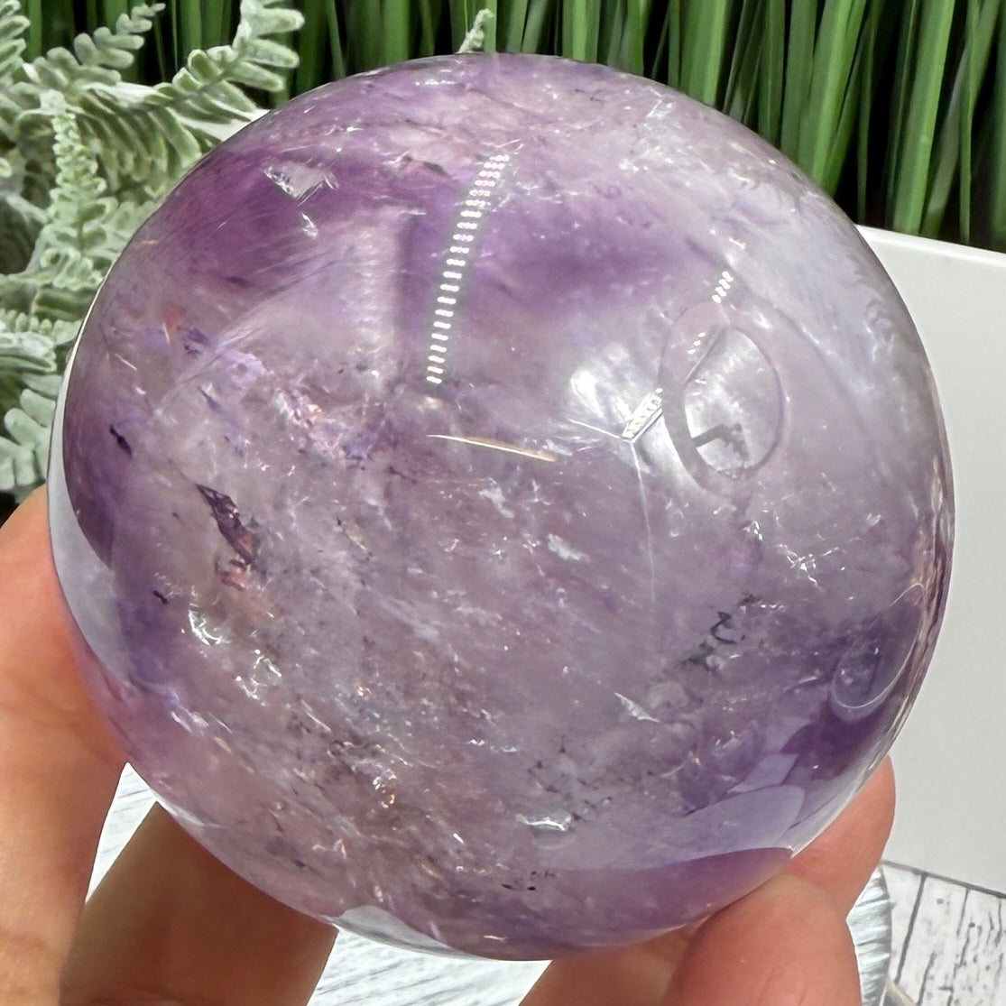 Amethyst Quartz Sphere Natural Stone for Spirituality Crystal Ball 391g 65mm