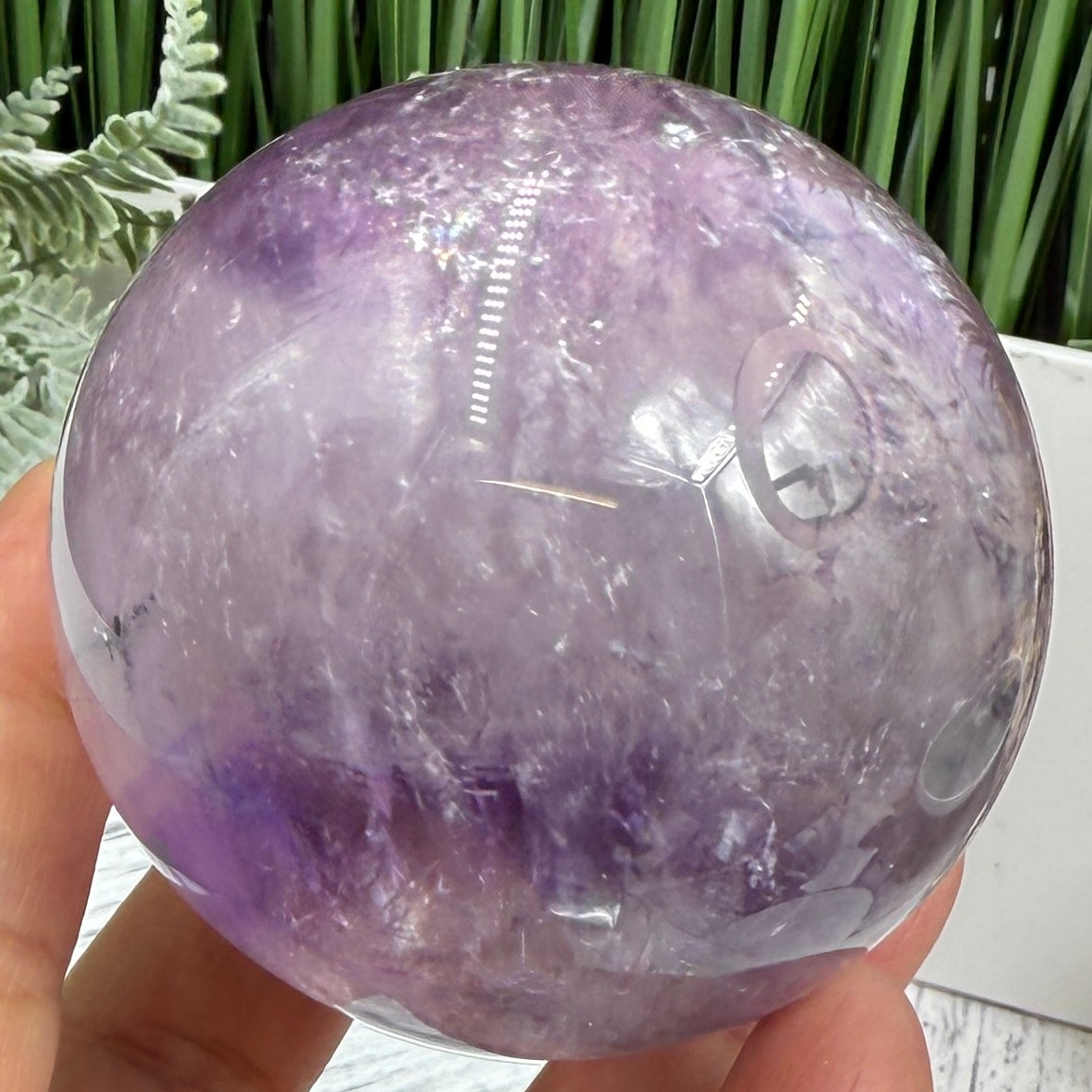 Amethyst Quartz Sphere Natural Stone for Spirituality Crystal Ball 391g 65mm
