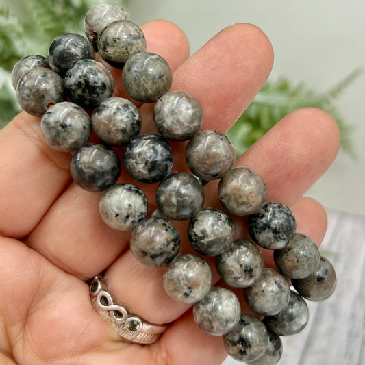 Yooperlite Bracelet Elastic Gemstone Jewellery UV Reactive Crystals 9mm Beads 16cm