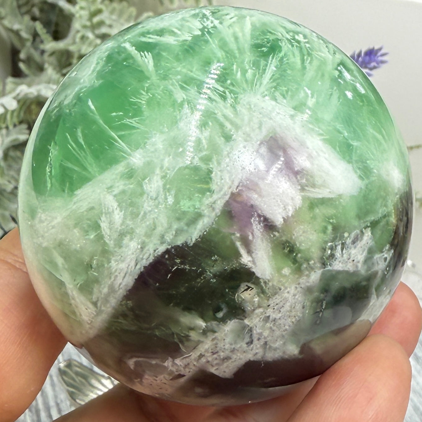 Snowflake Feather Fluorite Sphere Healing Crystal Ball 388g 62mm
