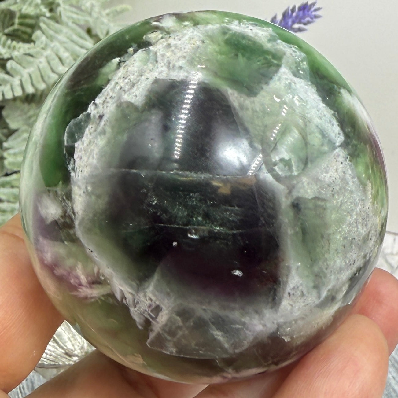 Snowflake Feather Fluorite Sphere Healing Crystal Ball 388g 62mm