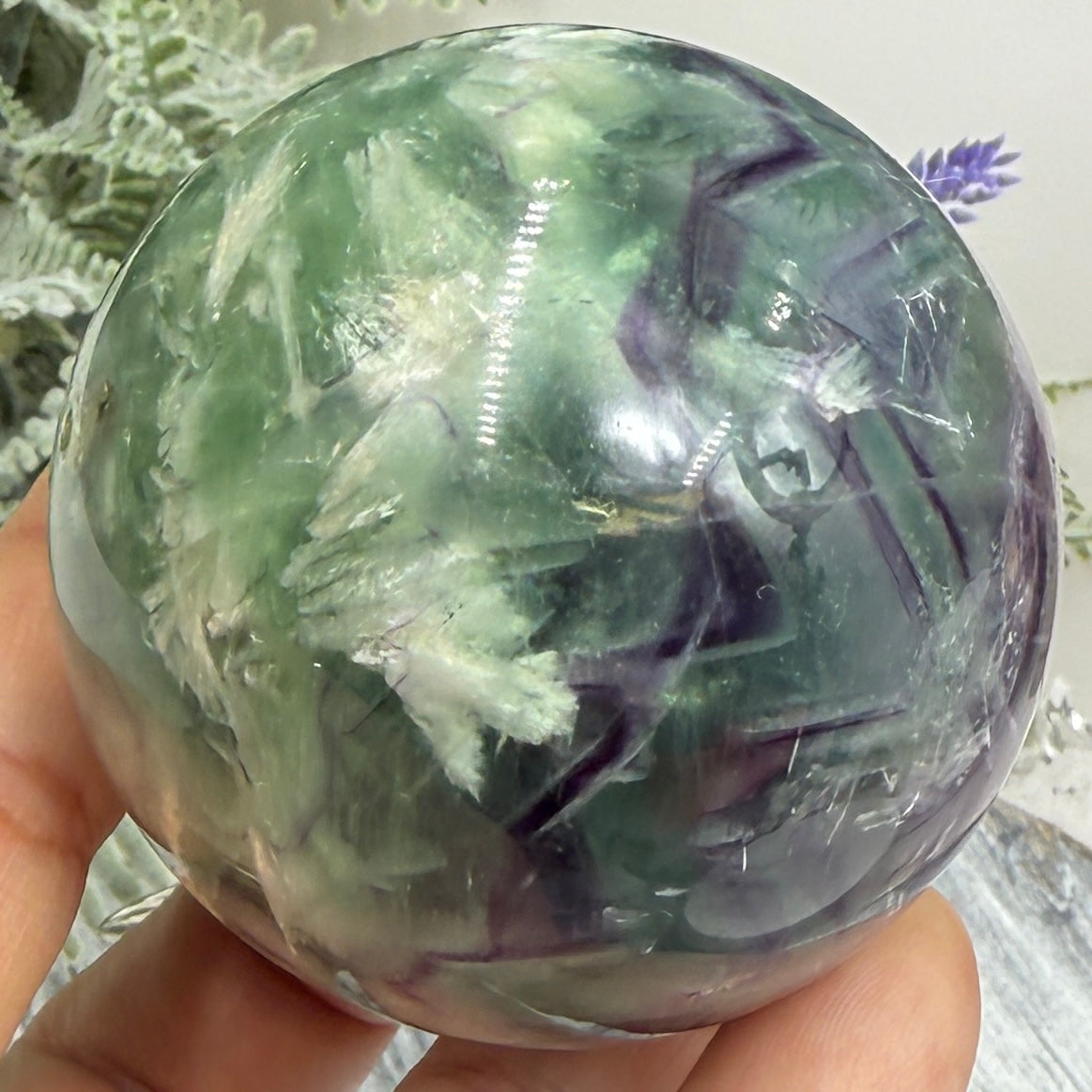 Snowflake Feather Fluorite Sphere Healing Crystal Ball 366g 60mm