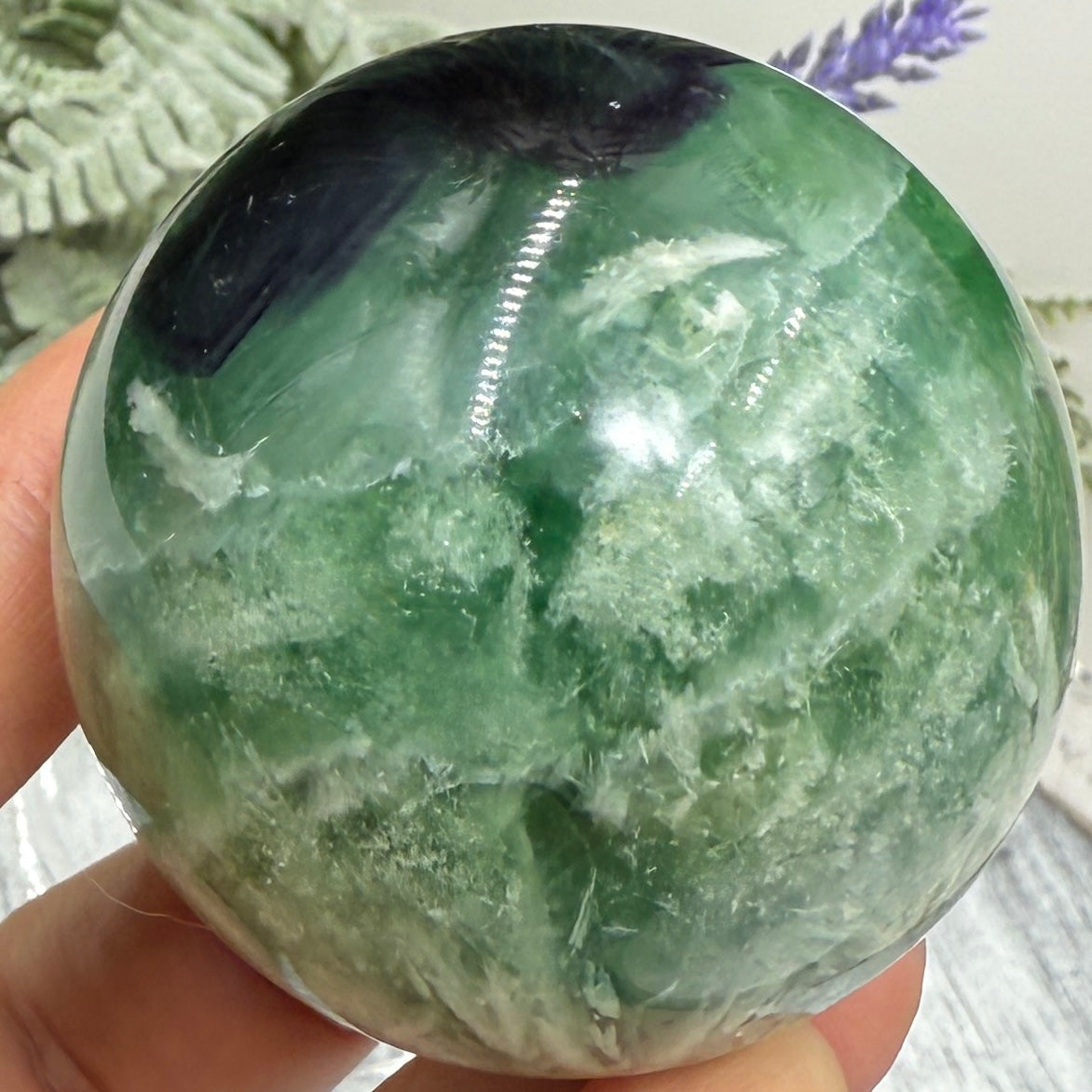 Snowflake Feather Fluorite Sphere Healing Crystal Ball 209g 50mm